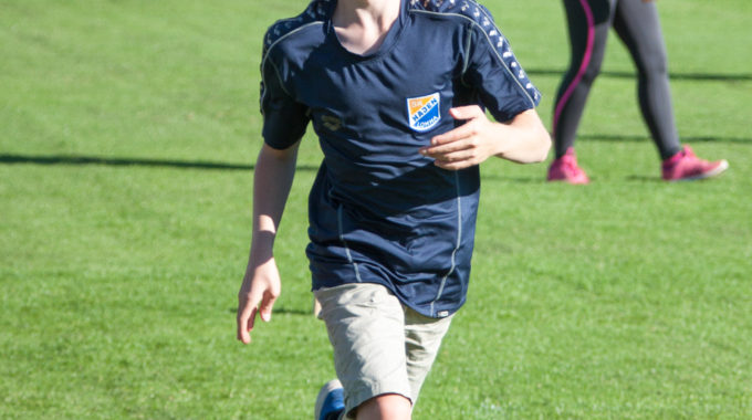Malte Spelar Brännboll